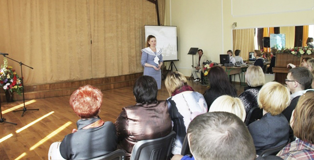 Олена Фіданян представила міську комплексну цільову програму «Освіта Києва. 2016 – 2018 роки» освітянам-представникам Асоціації міст України