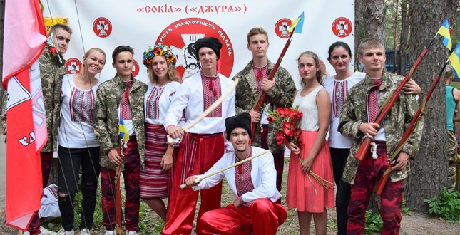 Рої «Меч Арея», «Патріоти», «Дніпро» гідно представляють Київ на Всеукраїнській грі «Сокіл» («Джура»). У нашої молоді є воля, козацький дух і жага свободи!